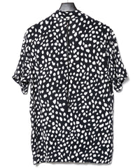 キュプラ レーヨン 豹柄プリントH/S 開襟シャツ  - BLACK