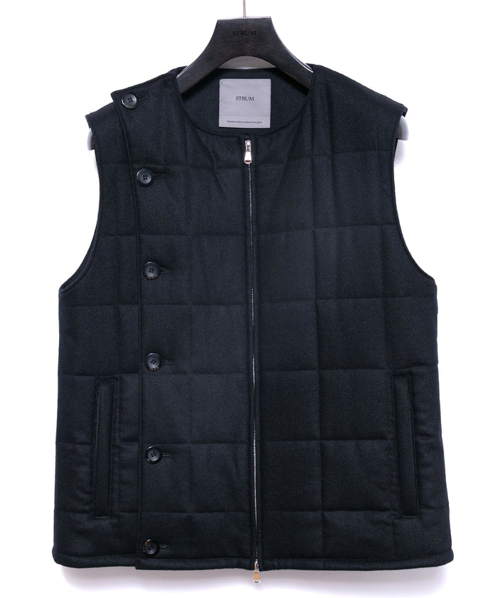 カシミア混 ストレッチ リサイクルウール ツイル 高機能中綿トラックベスト - BLACK