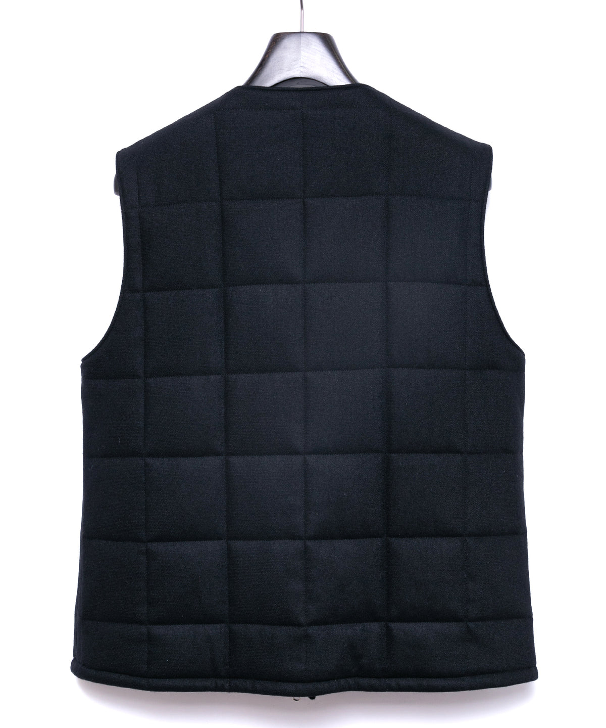 カシミア混 ストレッチ リサイクルウール ツイル 高機能中綿トラックベスト - BLACK