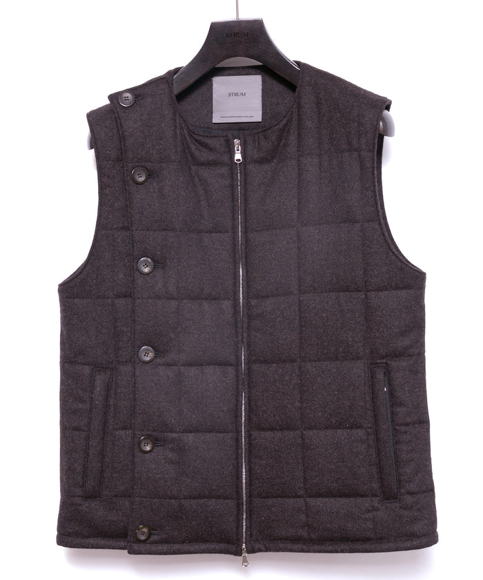 カシミア混 ストレッチ リサイクルウール ツイル 高機能中綿トラックベスト - BROWN