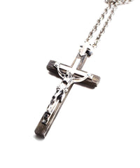 Load image into Gallery viewer, Tiny Cross Necklace