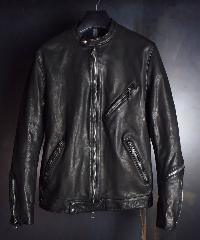 地生フルタンニンステア 製品染め シングルライダースジャケット - ブラック