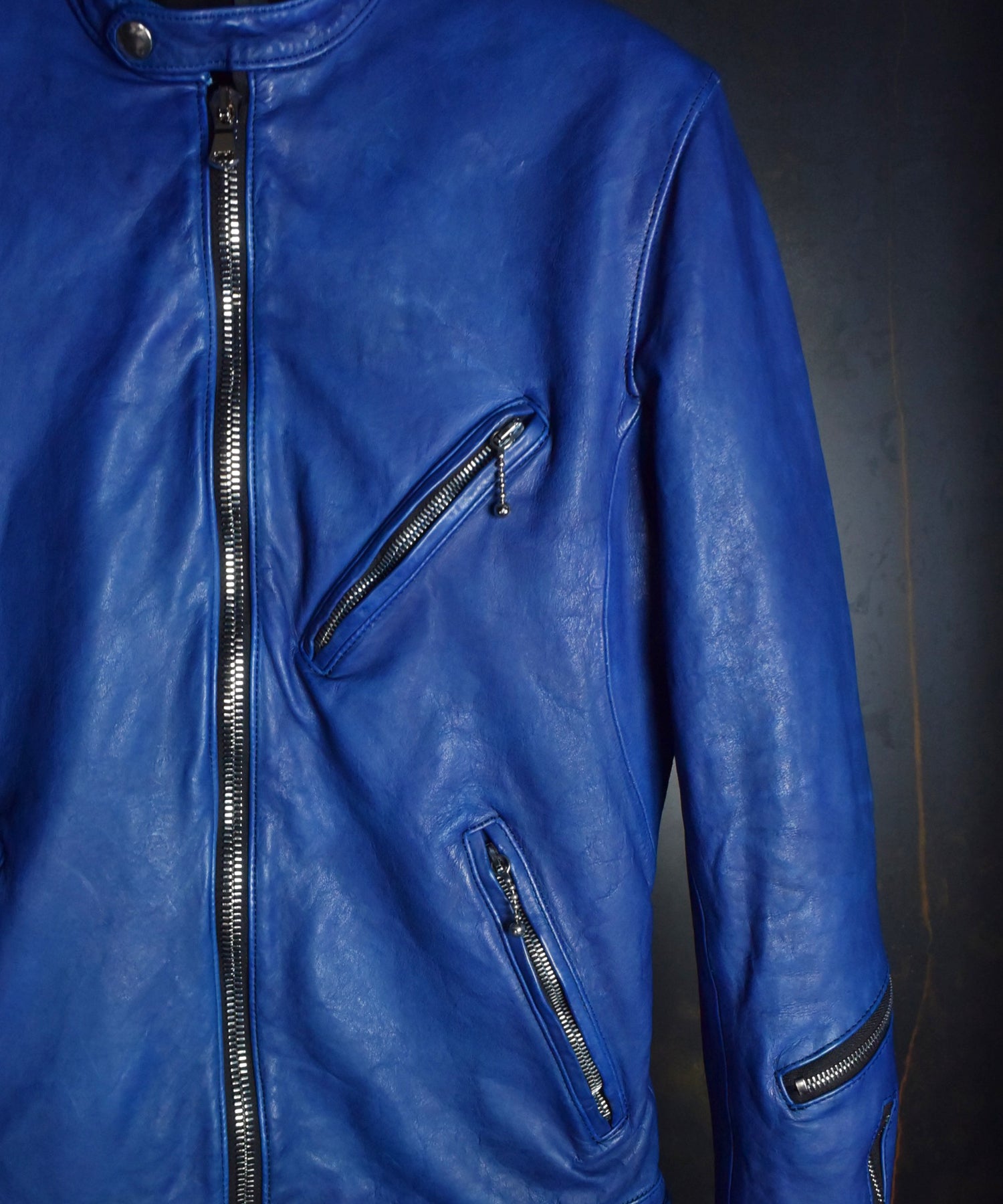Load image into Gallery viewer, Domestic Vegetable Full Tanned Steer hide Garment Dyed Single Riders Jacket / Blue