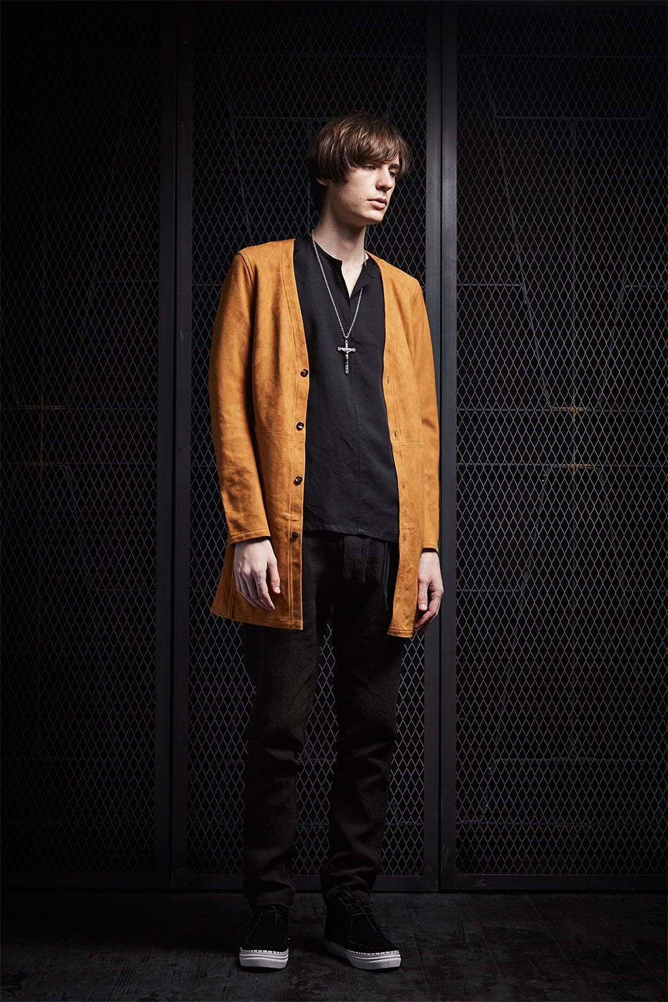 ハイランドラム シルキースエード レザーコート - キャメル – STRUM