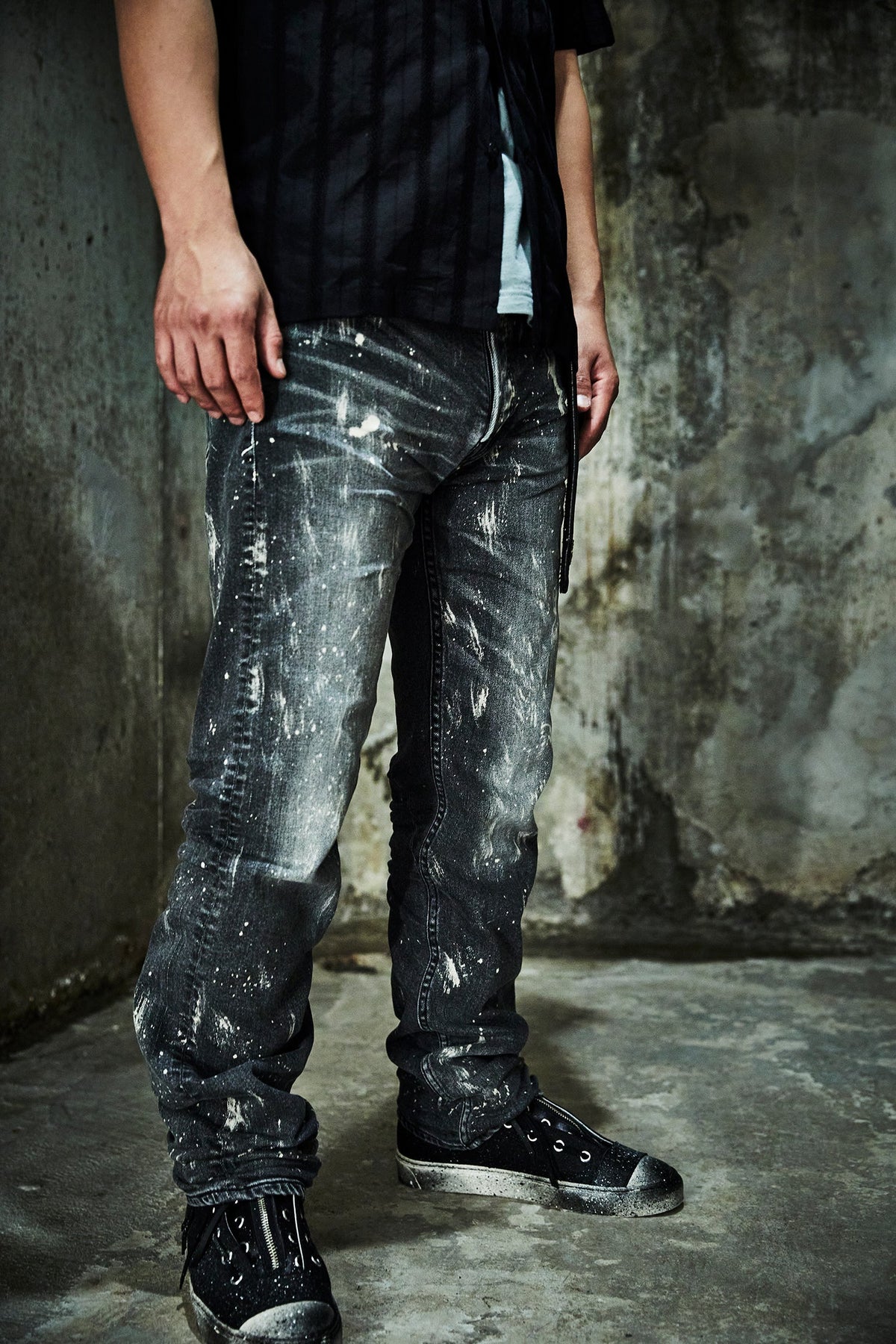 レザージップタン スニーカー BLACK REVOLT 2 / BLACK