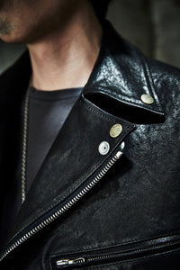 STRUM × P.E.O.T.W AG フルタンニン ピット鞣し シュリンク ホースハイド オーバーダブルライダースジャケット - BLACK