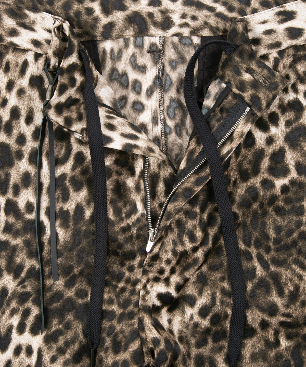 ポリエステルレオパードサテン ショーツ - LEOPARD