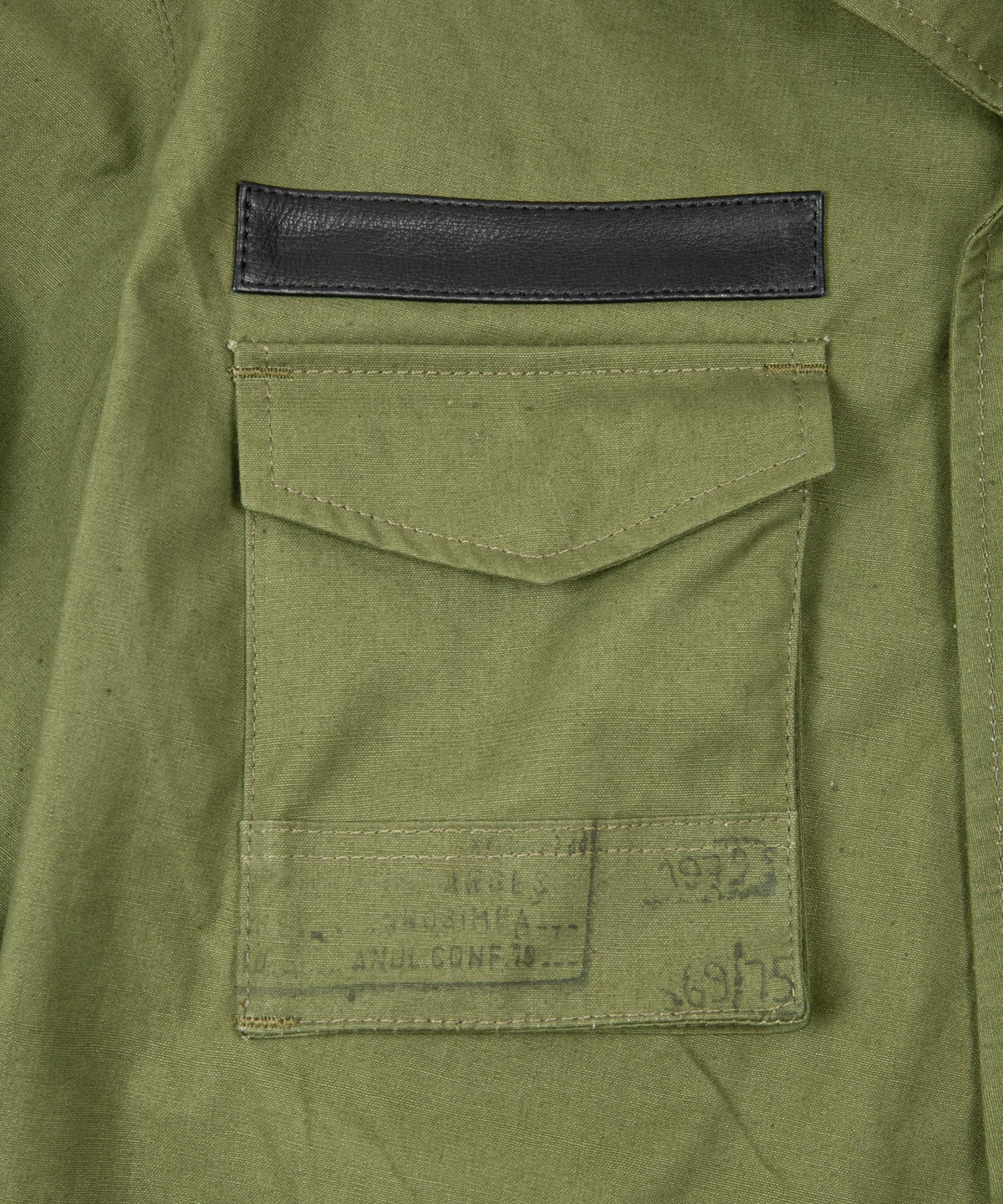 ジャパン オイルマット ステア & フランス軍デッドストックポンチョ JAG コンビネーション ブルゾン - BLACK × KHAKI