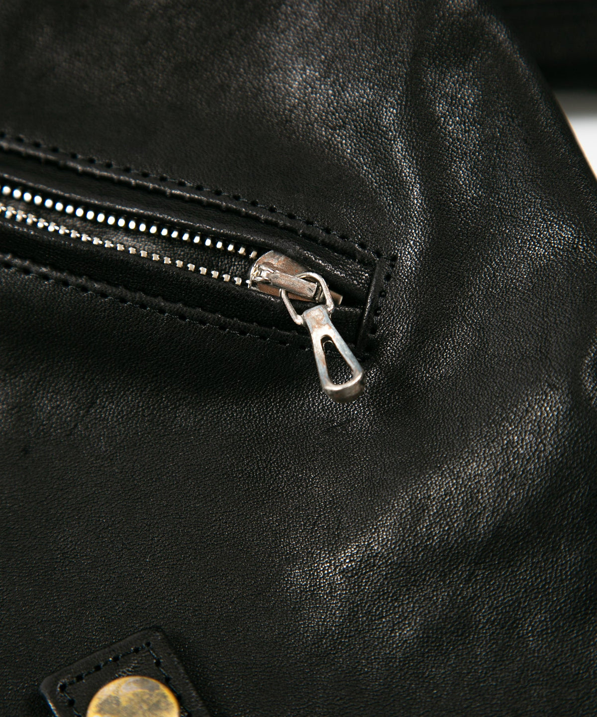 STRUM × P.E.O.T.W AG フルタンニン ピット鞣し シュリンク ホースハイド オーバーダブルライダースジャケット - BLACK