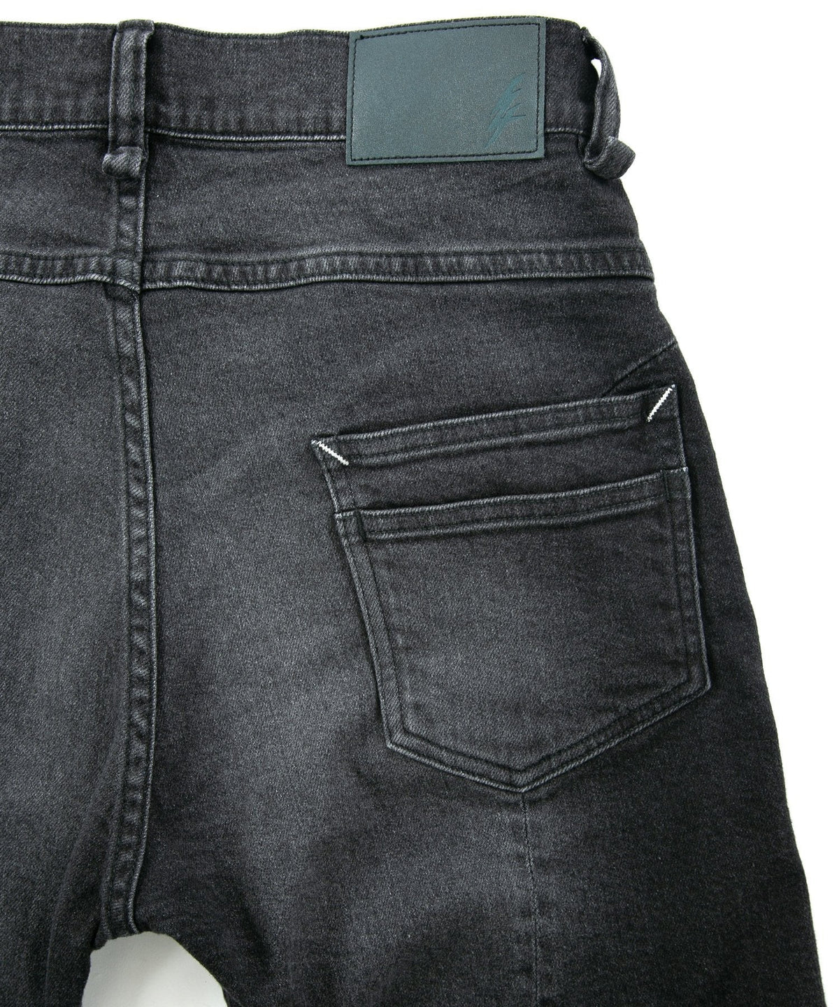 11oz オーガニックコットン ストレッチデニム 1977 レギュラーストレート ユーズド加工 / BLACK