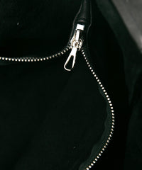 STRUM × T.A.S フルタンニン ピット鞣し シュリンク ホースハイド ショルダーバッグ  - BLACK